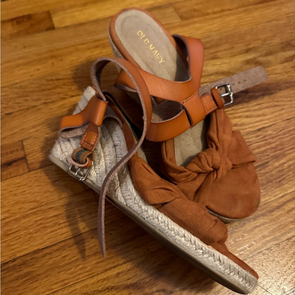 Brown espadrille sandals